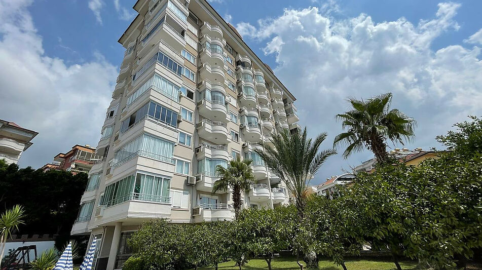 1+1 с панорамным видом на море!