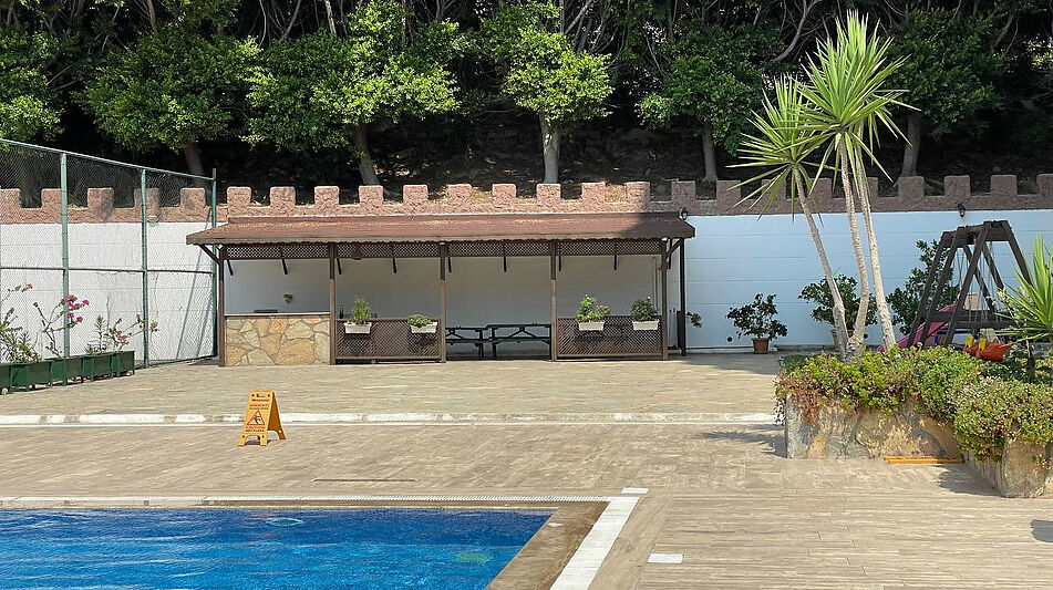 1+1 с панорамным видом на море!