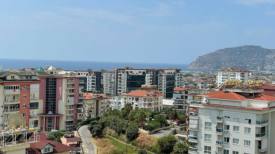 1+1 с панорамным видом на море!