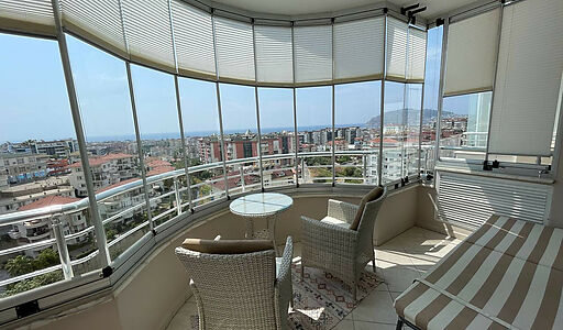 1+1 с панорамным видом на море!