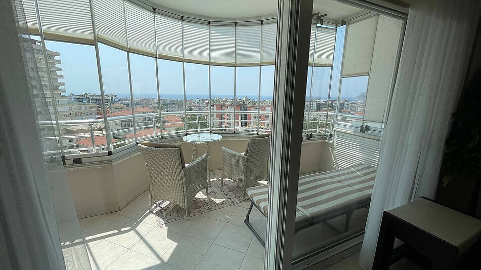 1+1 с панорамным видом на море!