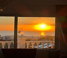 Вилла с видом на море в Gold City