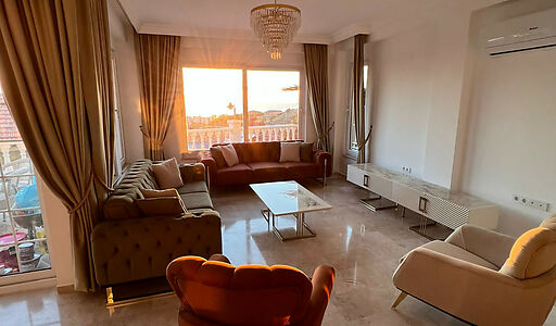 Вилла с видом на море в Gold City