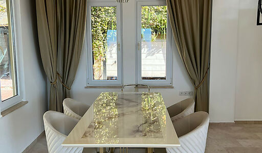 Вилла с видом на море в Gold City