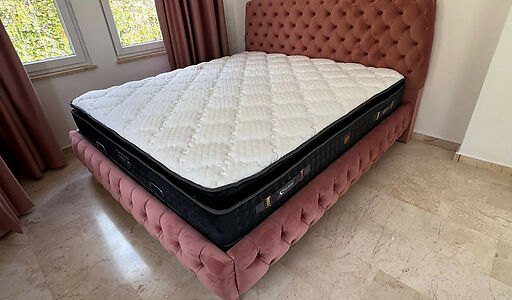 Вилла с видом на море в Gold City